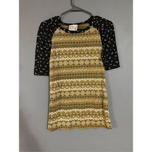 G Girl Flower Design Scoop Neck 3/4 Sleeve Top Size Medium